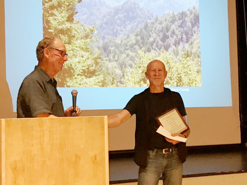 Charlie Ivor presenting Chris Poehlmann with President Emeritus recognition (2017)